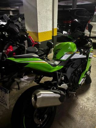 KAWASAKI NINJA ZX-4R 